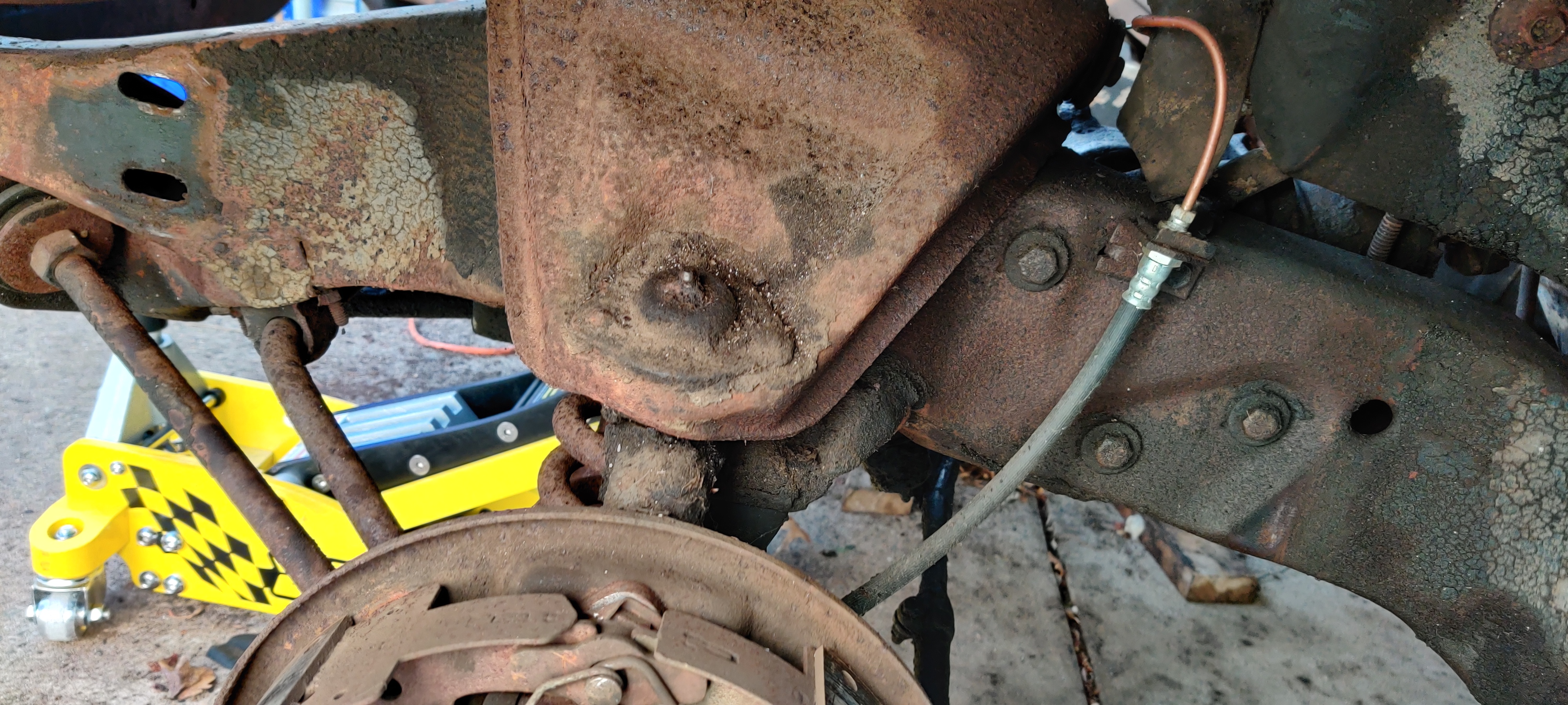 Front left suspension